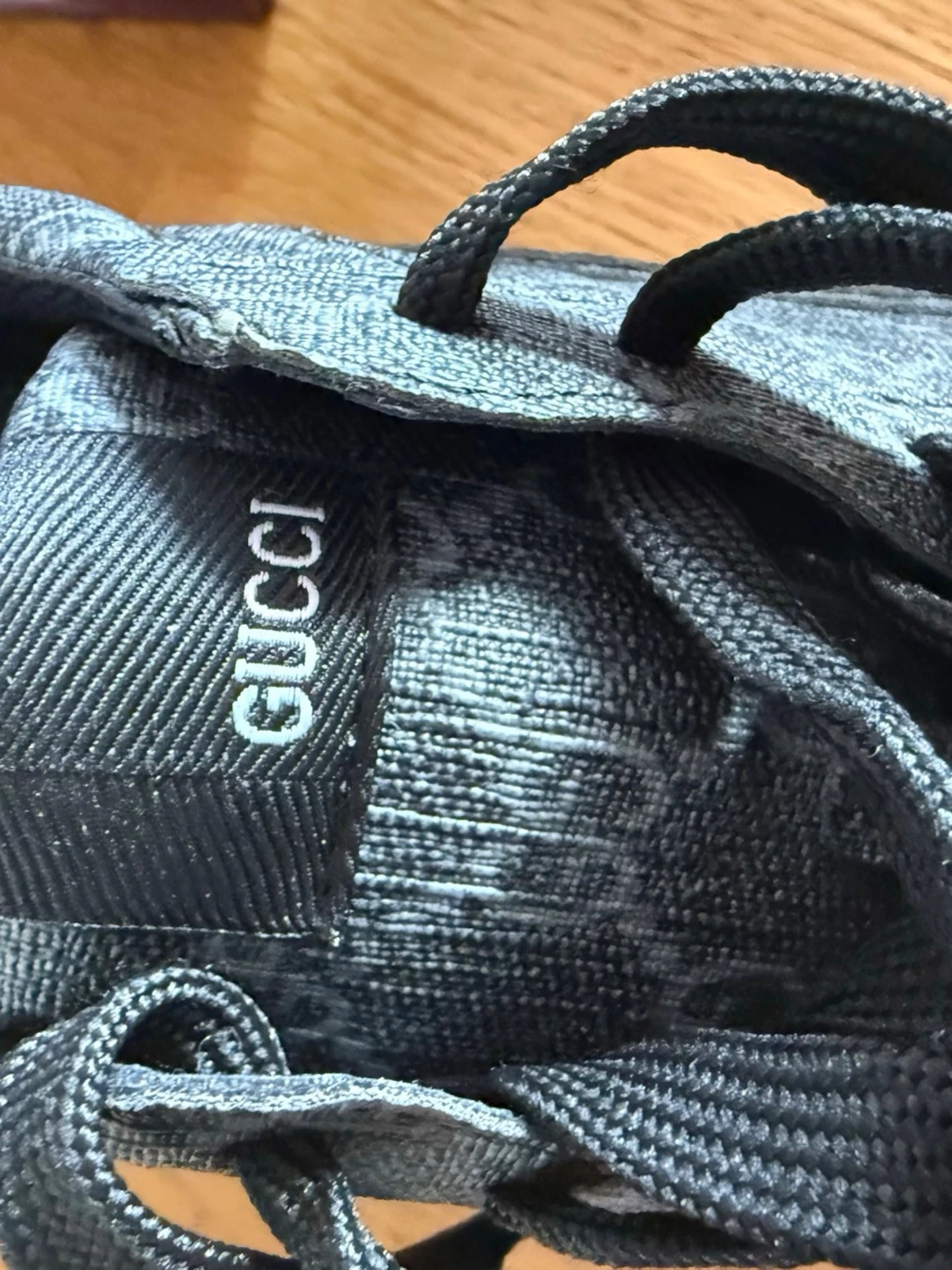 Svarta Gucci sneakers med mönster - 3