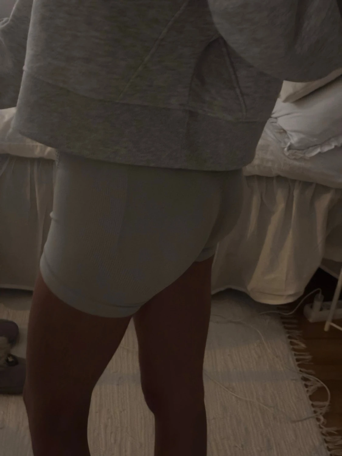 gråa tränings shorts - 2