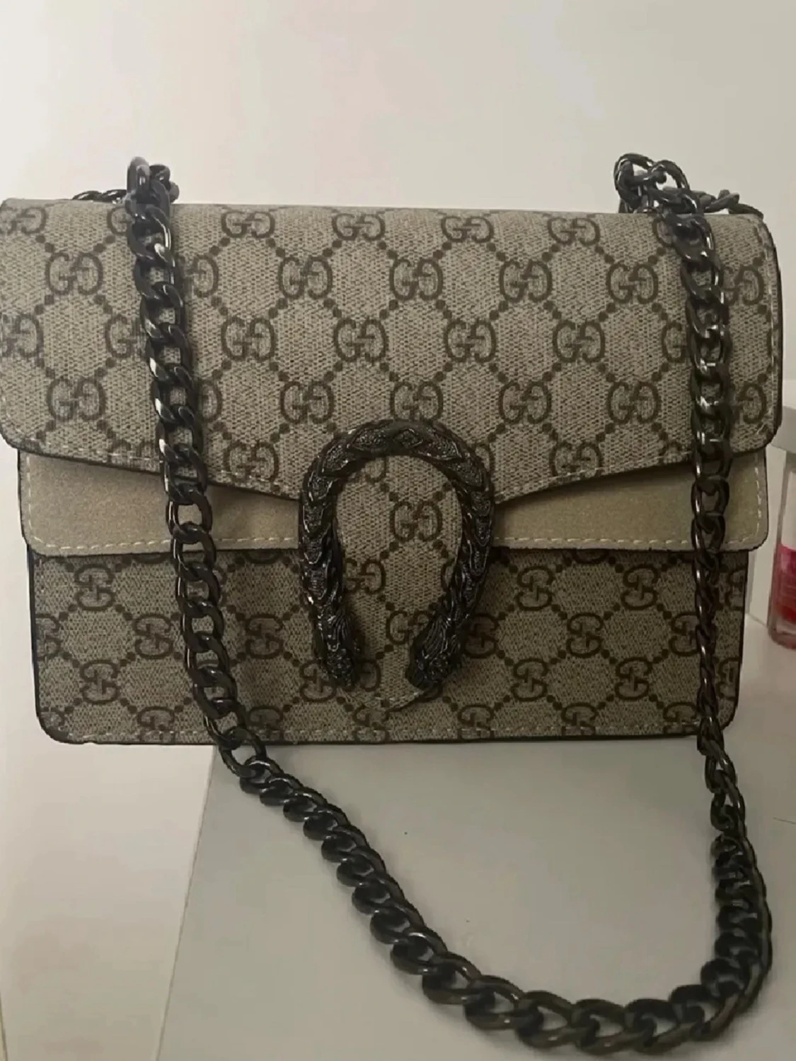 Beige väska