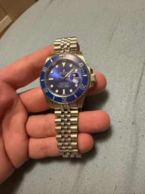 Herrklocka  - Nytt Herrklocka som knappt har använts endast testade.