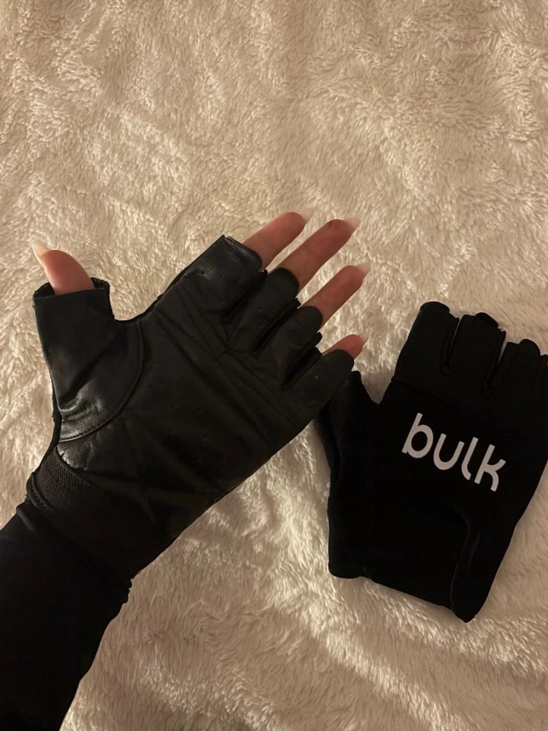 Svarta träningshandskar från Bulk - 1