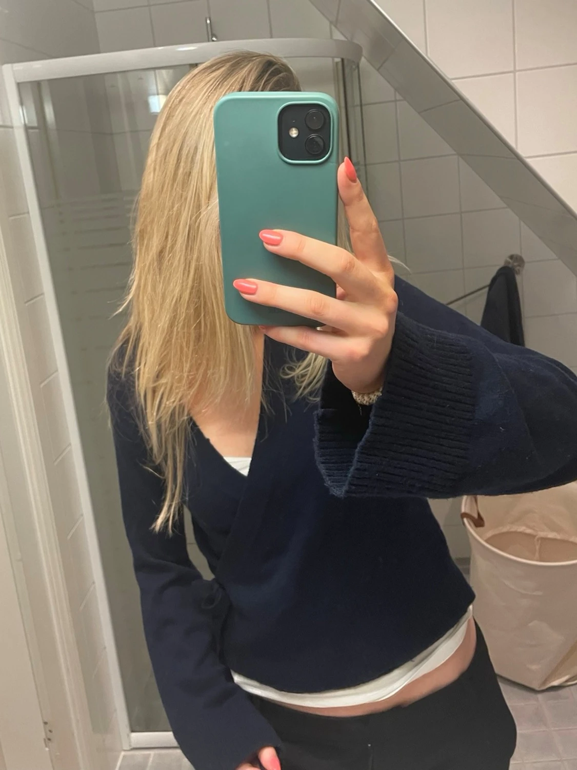 Mörkblå omlottkofta - 1