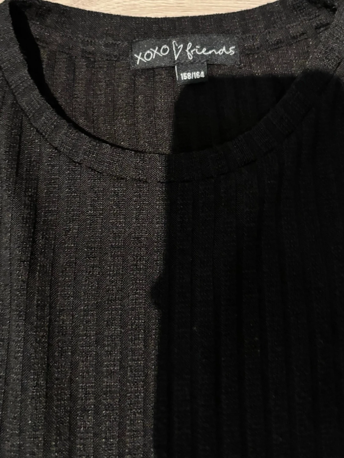 Svart ribbad långärmad klänning - 2