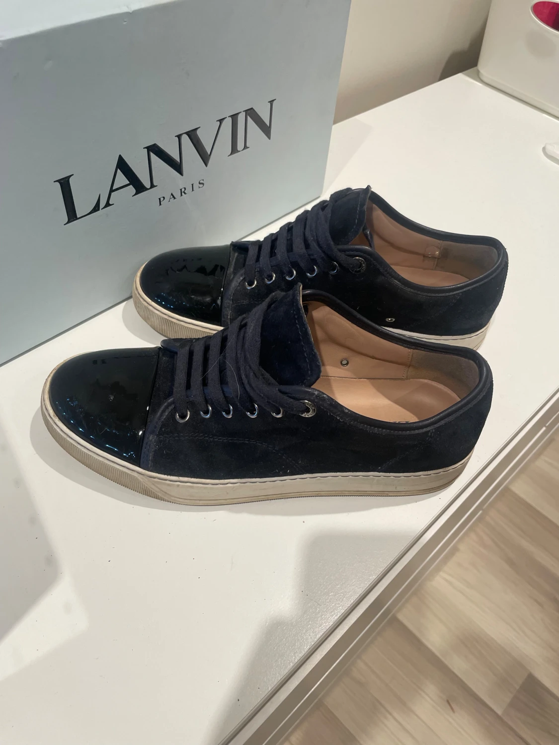 Mörkblå sneakers från Lanvin