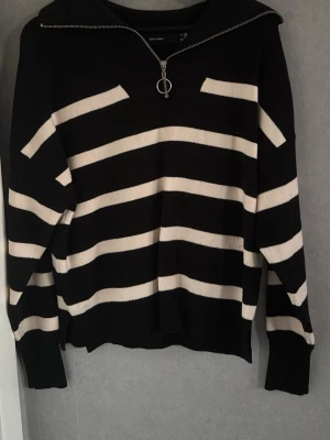 Tröja - Skön tröja som inte kommer till användning💞