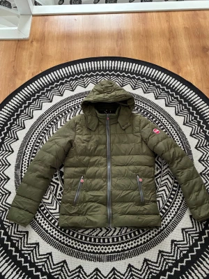 Colmar jacka - Colmar Jacka | Storlek: 46  | Nypris: ca 4000kr | Färg: Marinblå | ActiveResell