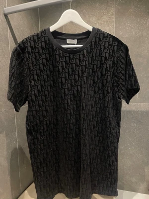 D*or T-shirt herr S - Ej använd, väldigt bra kvalité 