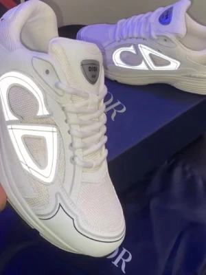 B30 - Säljer de för de är för stora, köpta här på Plick. 