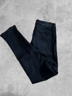 Tiger of sweden jeans - Tiger of sweden jeans | storlek W31 L32 | modell: Leon | skick: mycket bra! | bara att kontakta vid frågor!🤩