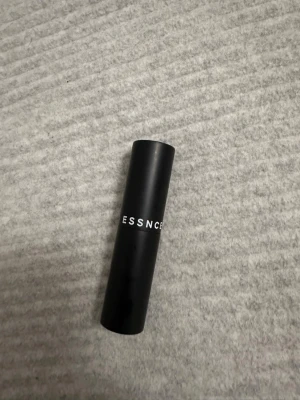 Parfym behållare  - Parfym behållare från essnce