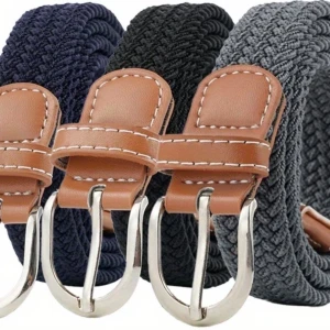 Flätade bälten med läderdetaljer - Säljer tre snygga flätade bälten i marinblått, svart och grått med bruna läderdetaljer och silverfärgade spännen. Perfekta för att lyfta vilken outfit som helst och passar både jeans och chinos. 99kr styck!