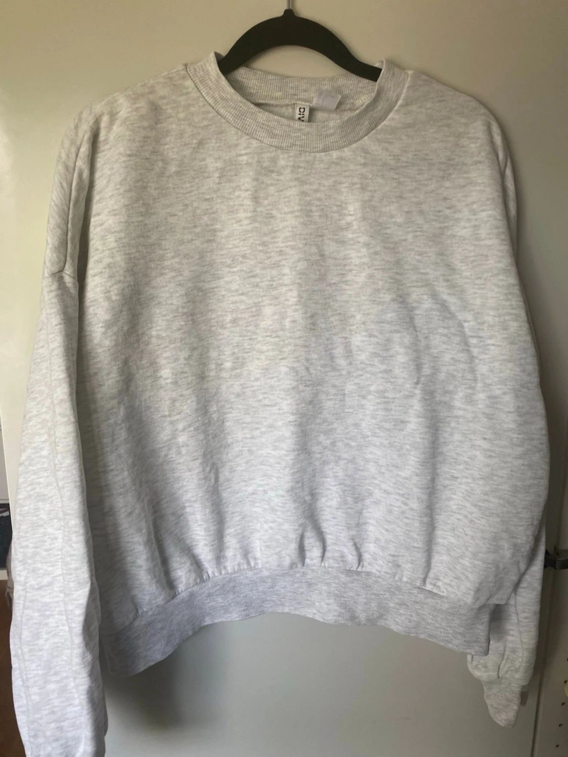 Oversized grå sweatshirt