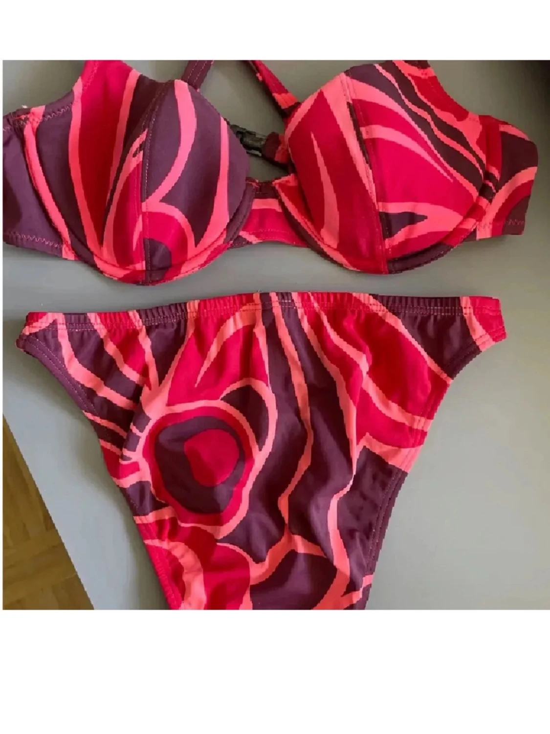 Rosa och röd mönstrad bikini - 1