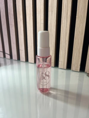 Sol De Janeiro 68 - Sol de Janeiro 68 i 30 ml flaska. 🌸🌷🪷