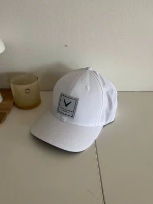 Helt ny Callaway Keps - Callaway Rutherford Keps Vit. Helt oanvänd, 400kr nypris.