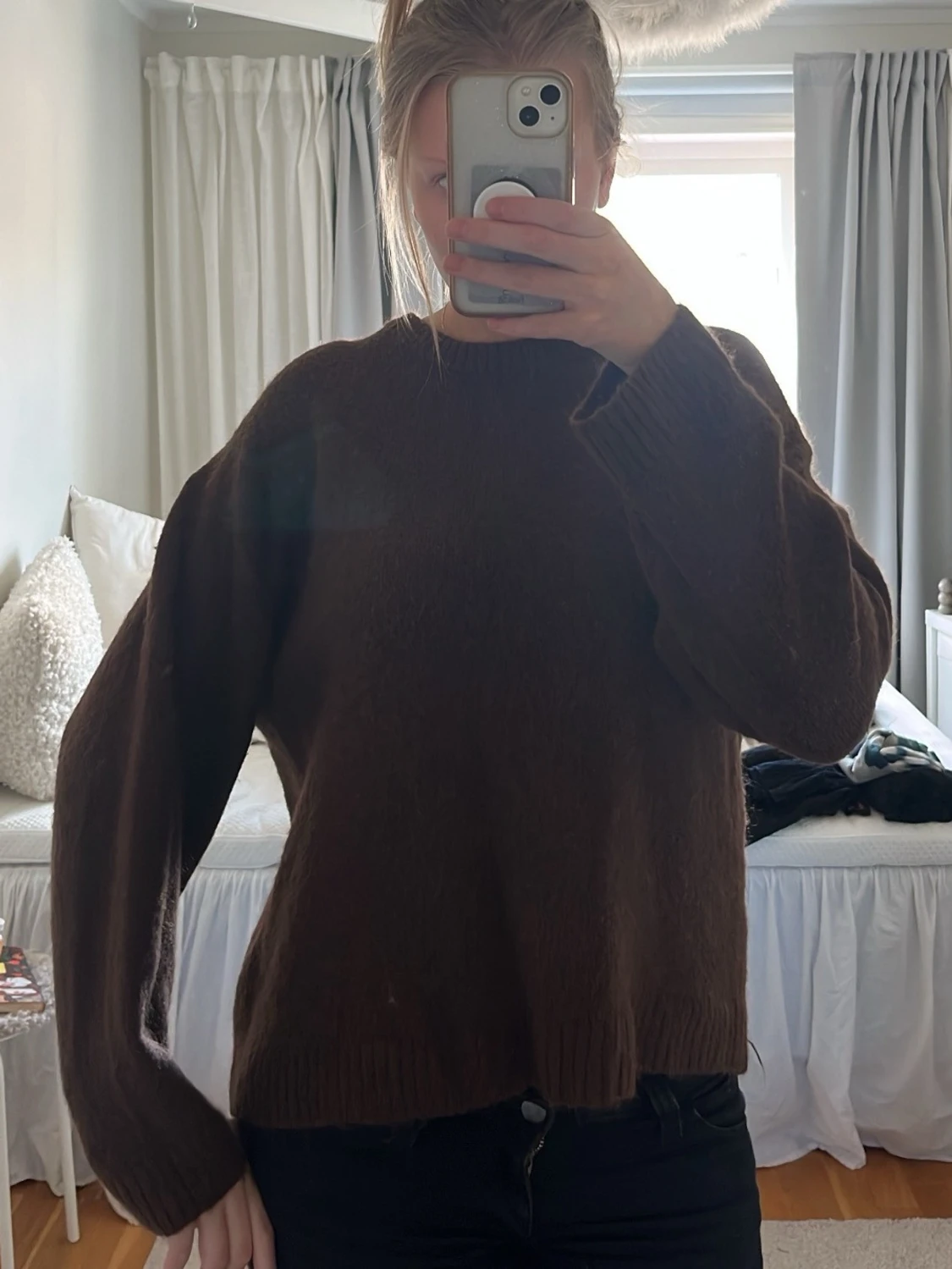 Brun stickad tröja  - 1