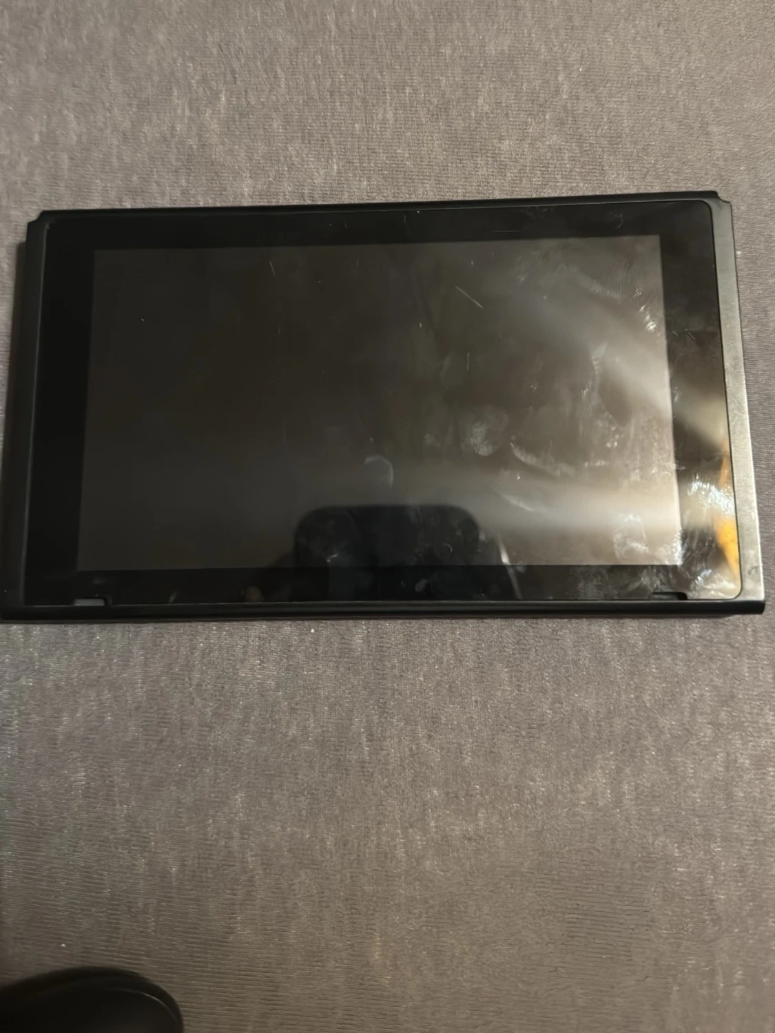 Nintendo Switch med grå Joy-Con - 2