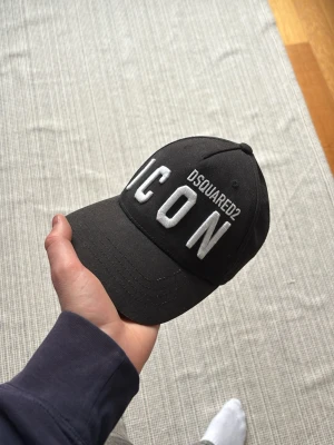 ICON keps från Dsquared2 - Äkta Dsquared2 keps i Barnstorlek 