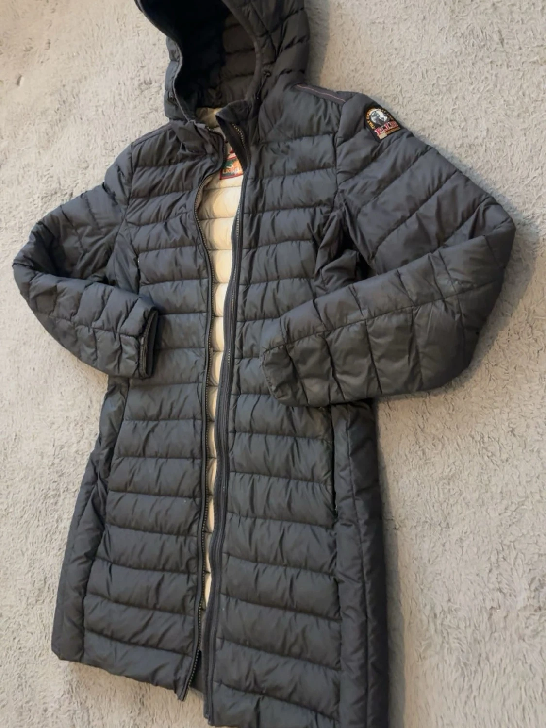 Mörkgrå lång dunjacka Parajumpers - 1