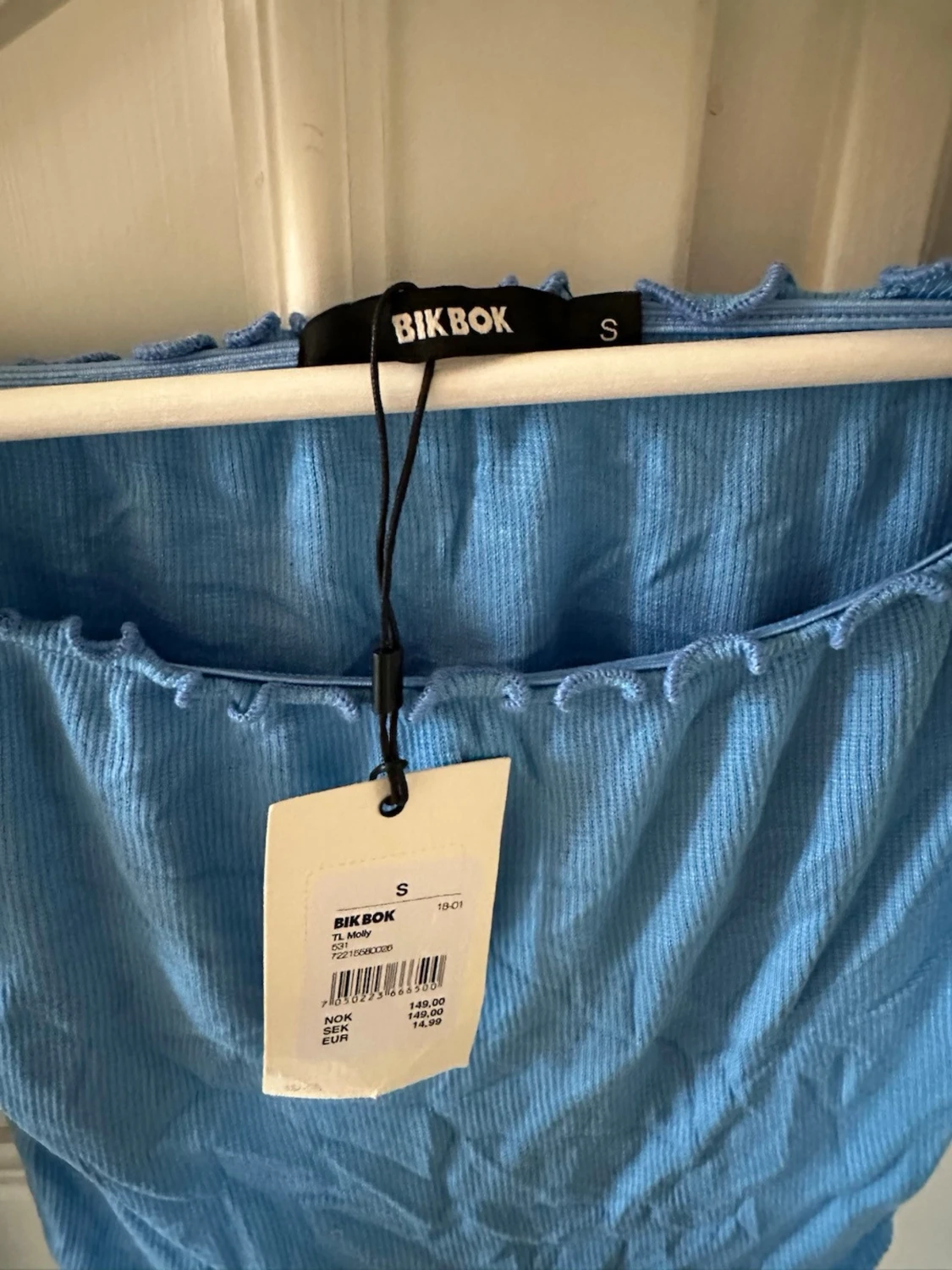 Croppad off shoulder topp - 90