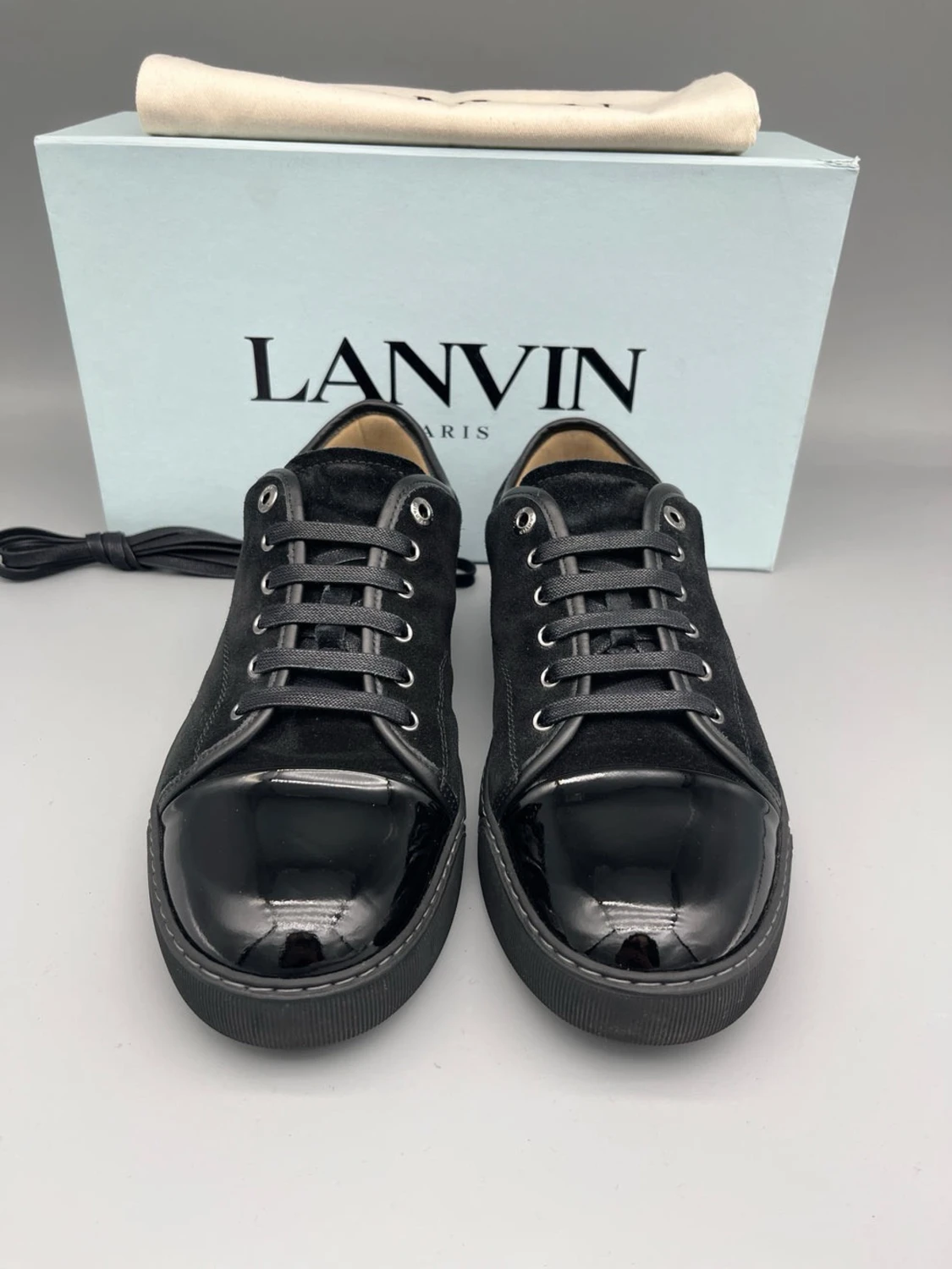 Hel svarta Lanvin skor med blank tå - 1