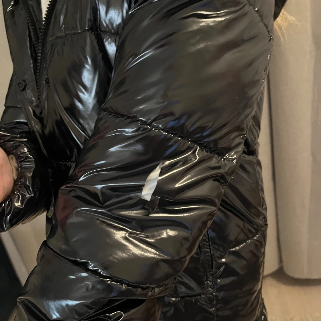 Svart pufferjacka från Calvin Klein - 3