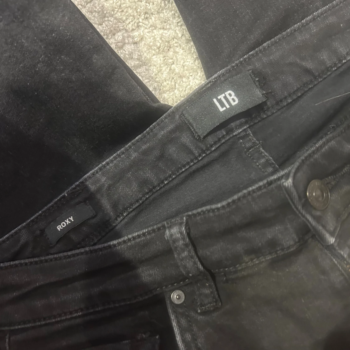 Svarta Roxy jeans från LTB - 2