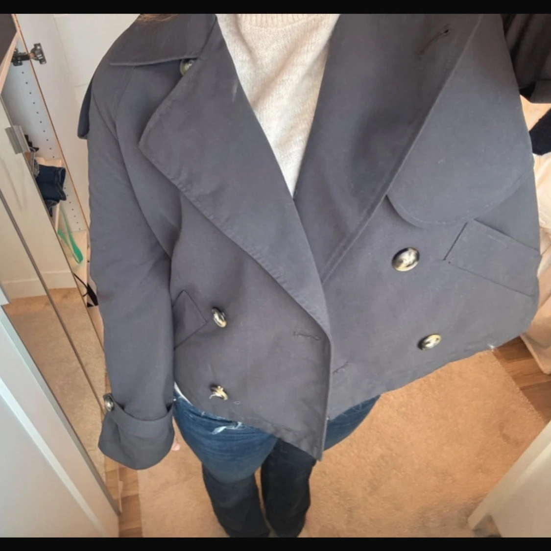 Svart trenchcoat  - 1