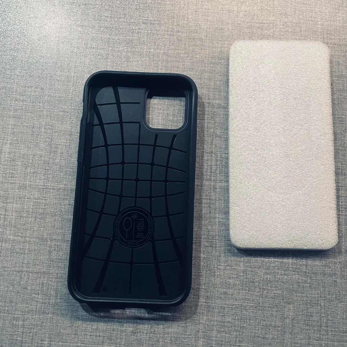 Spigen iPhone 12 Wallet Case - 3