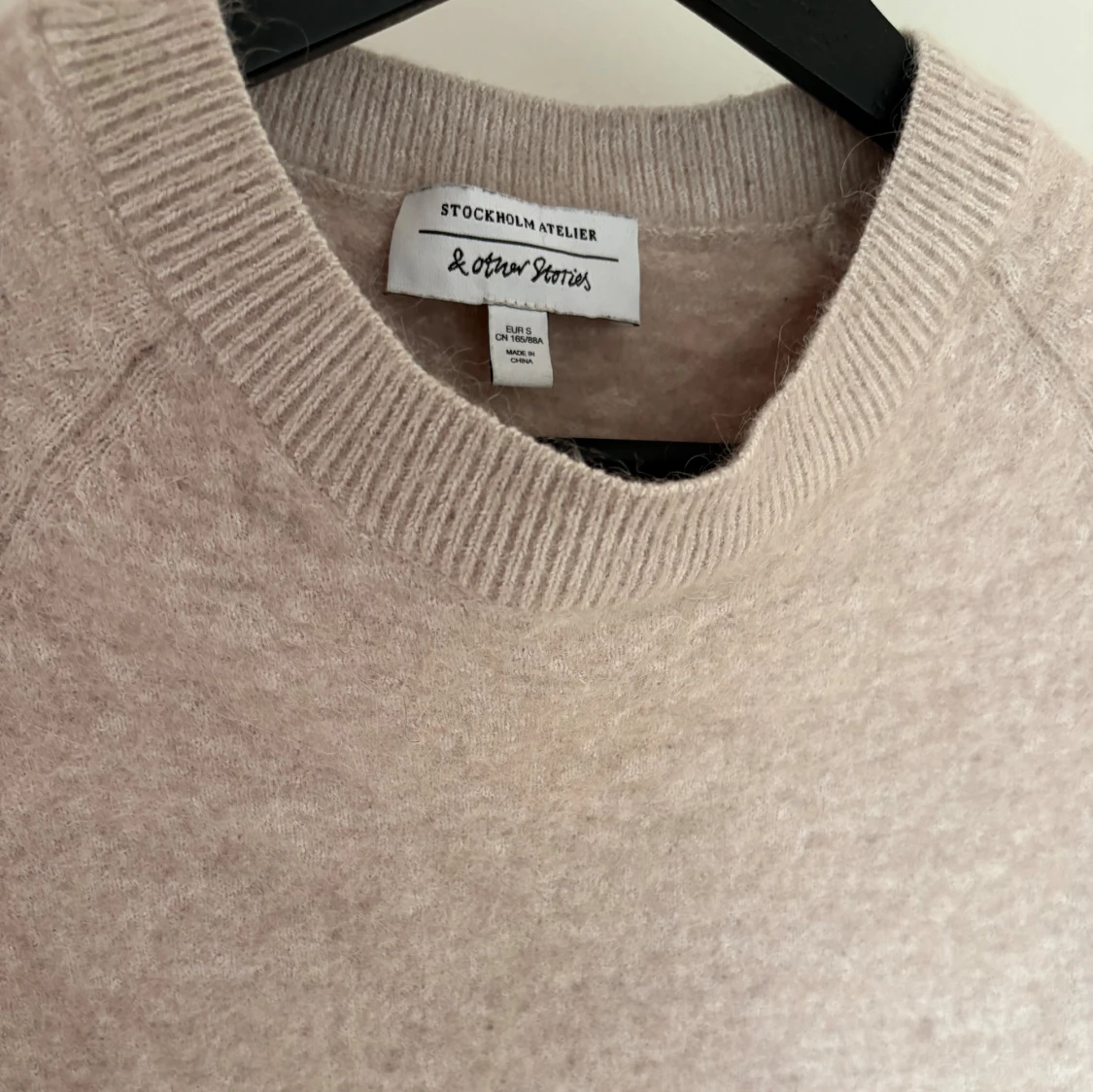 Beige stickad topp från  & Other Stories - 2