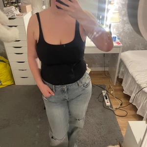 Body - Säljer denna body som jag aldrig använt