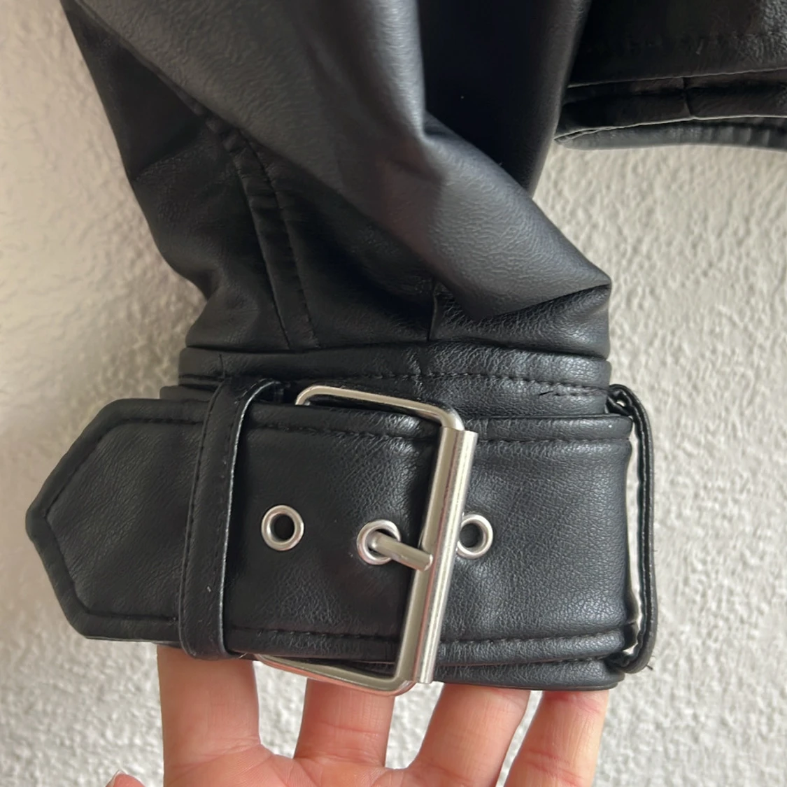 Svart skinnjacka från Zara - 2