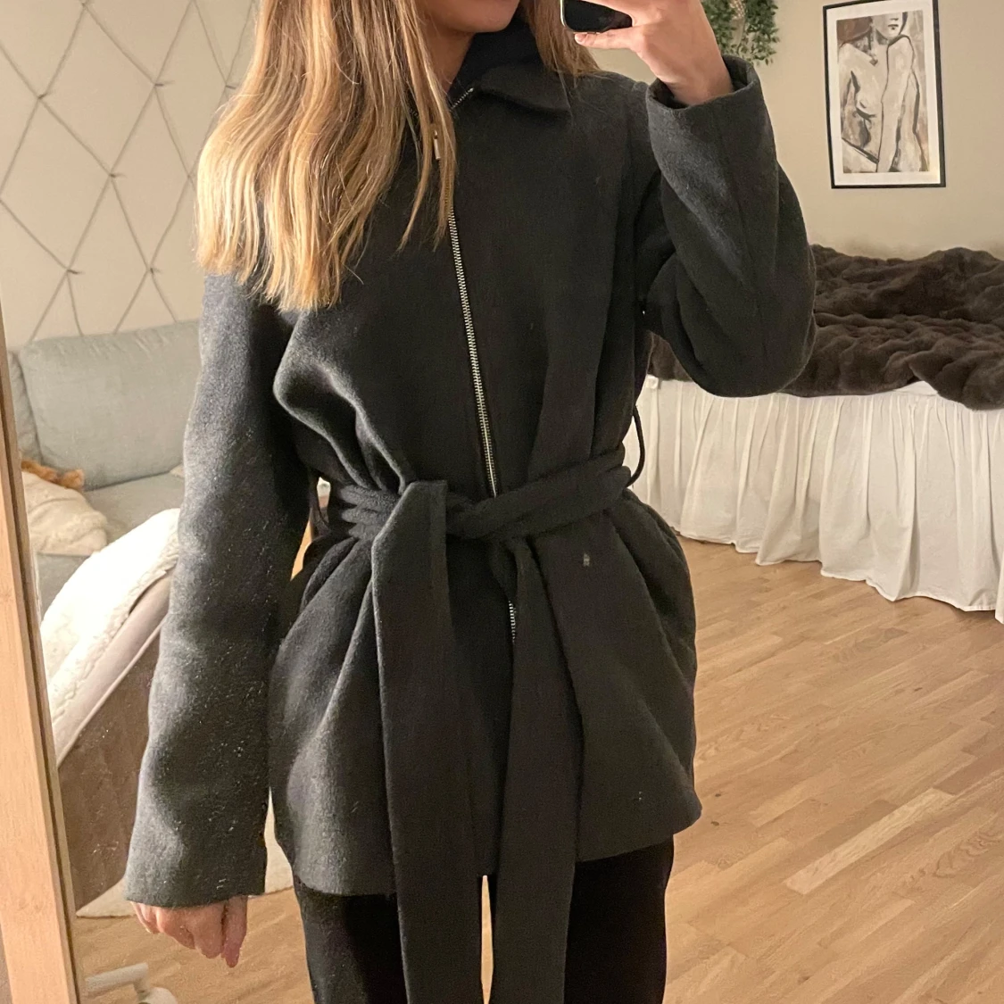 Grå ullkappa från Dobber med bälte