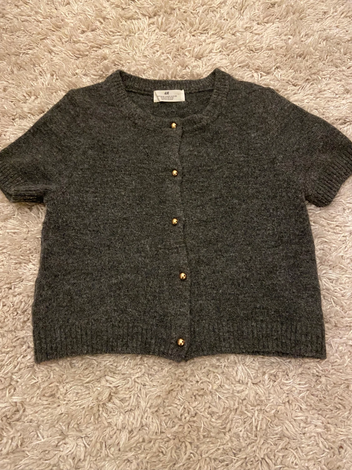 Mörkgrå stickad kofta från H&M