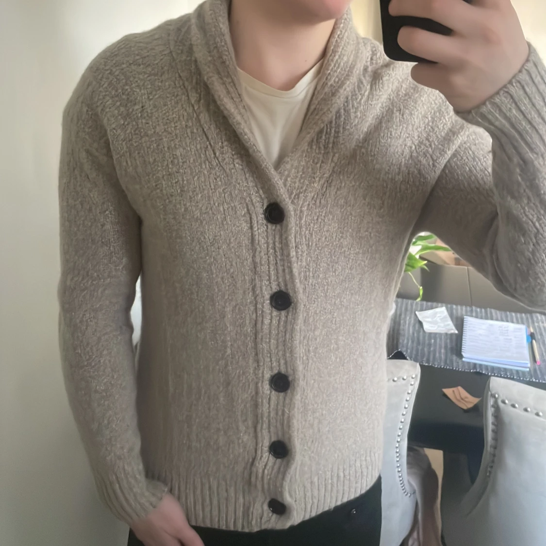 Beige stickad cardigan - 1