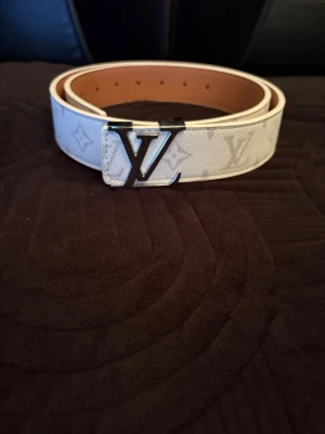 Lv bälte  - Dm vid intresse 