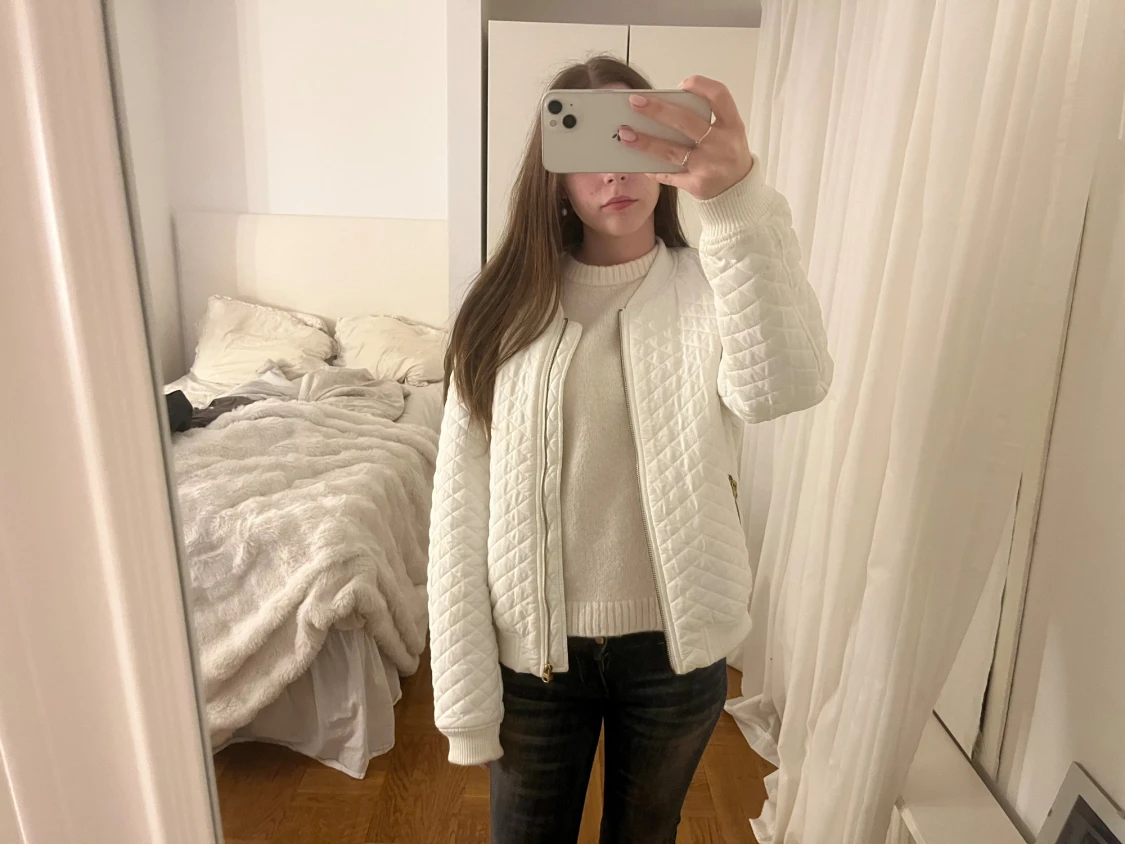 Vit bomber jacka - 1