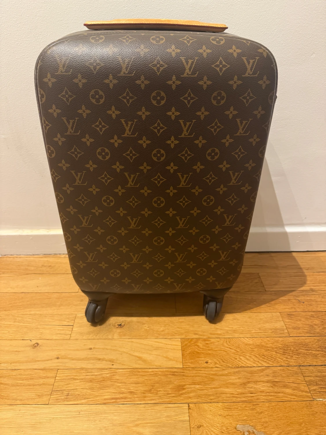 Louis Vuitton resväska monogram