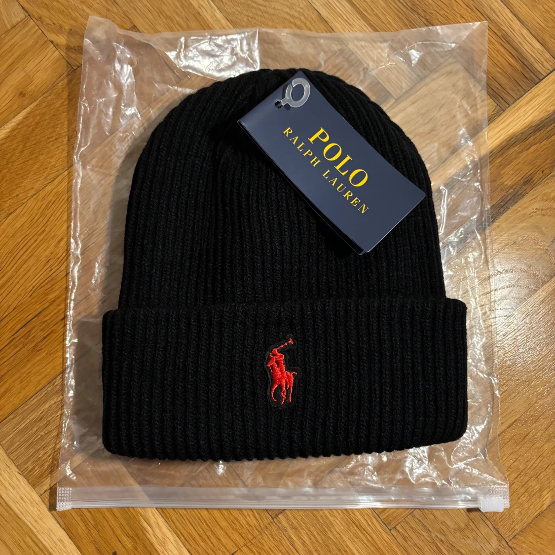 Svart ribbad mössa från Polo Ralph Lauren