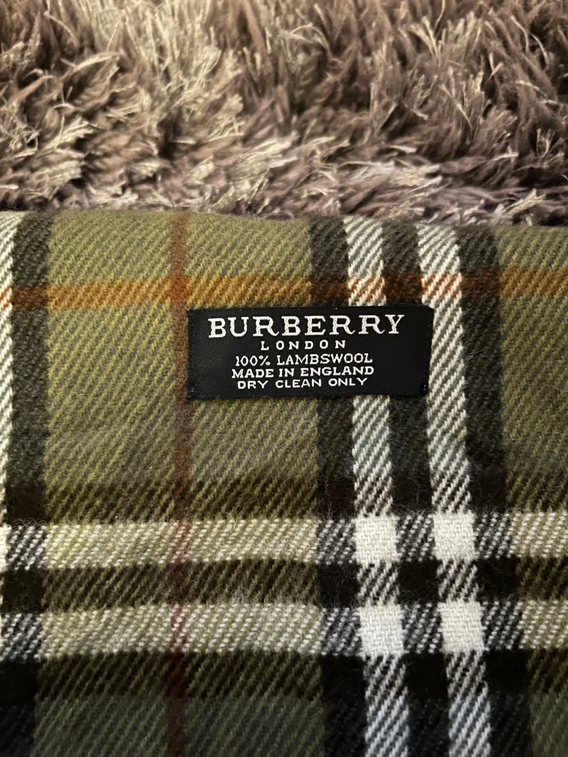 Burberry scarf/halsduk - 1