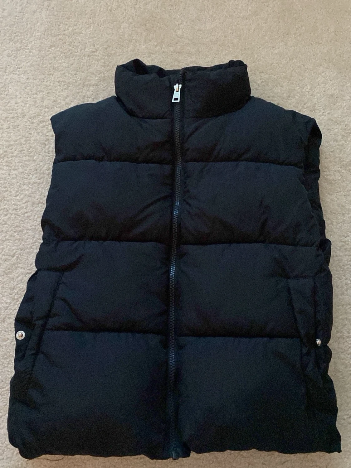 Svart dunväst med dragkedja - 2