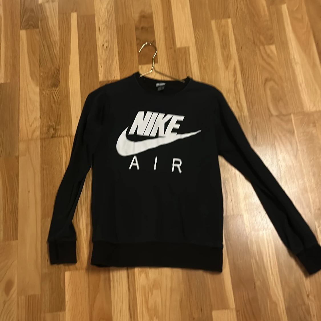 Svart Nike Air sweatshirt S