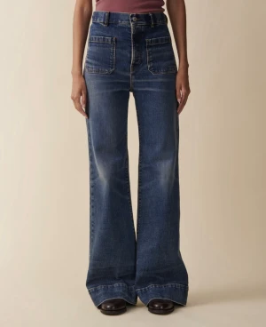 JEANERICA St Monica (Blue Mezzo) - Säljer dessa Jeanerica Jeans i modellen St Monica, färgen Blue Mezzo, storlek W28L34♥️älskar dessa jeans och denna modellen men dessa har tyvärr blivit för stora för mig♥️♥️ jag är ca 172 cm lång och dessa är perfekta i längden för mig! Nypris: 2700kr