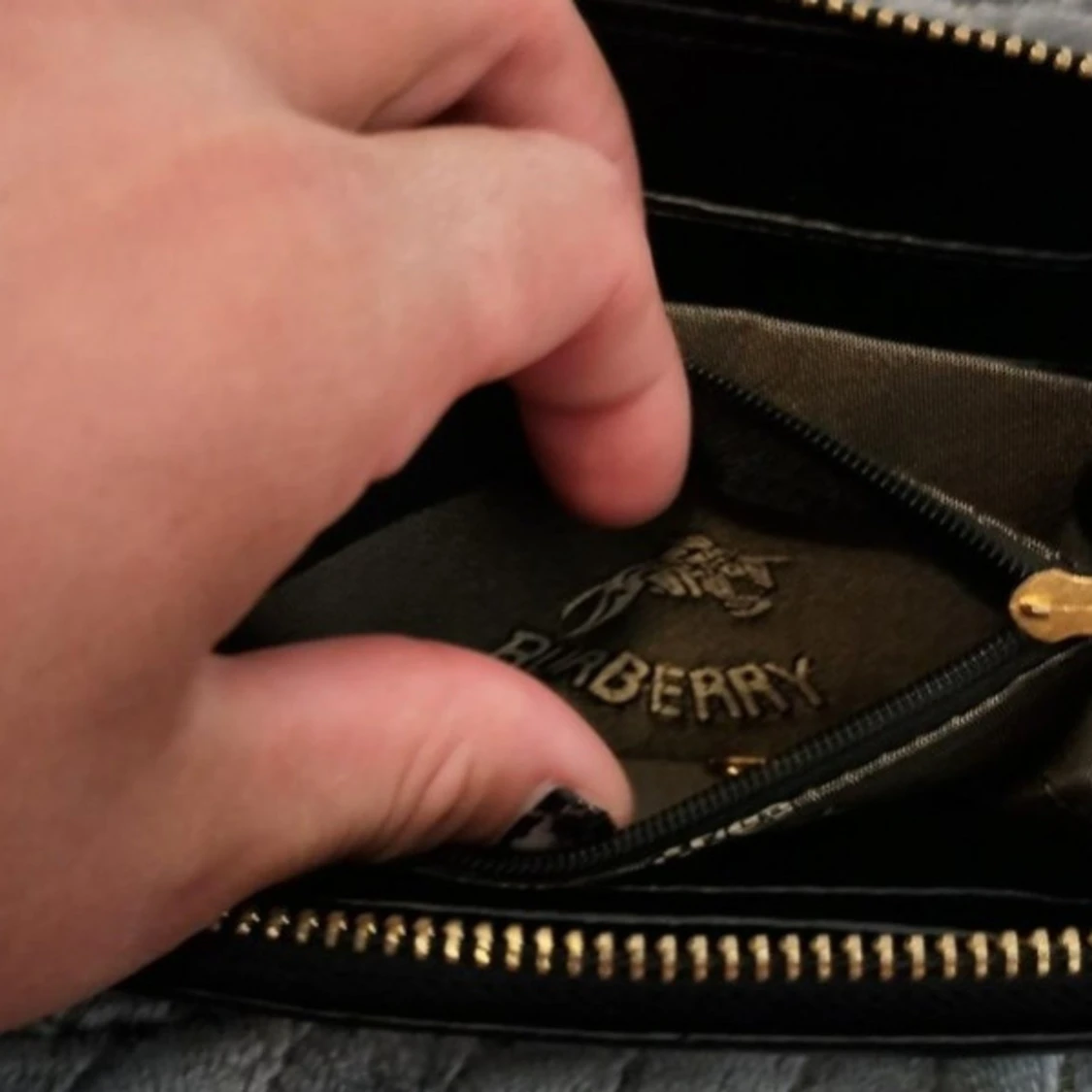 Rutig plånbok från Burberry - 2