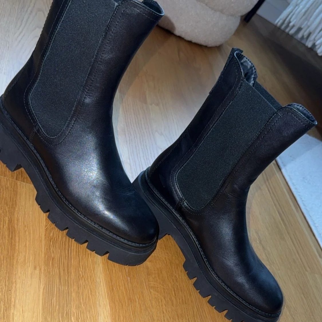 Chelsea boots från Tamaris - 1