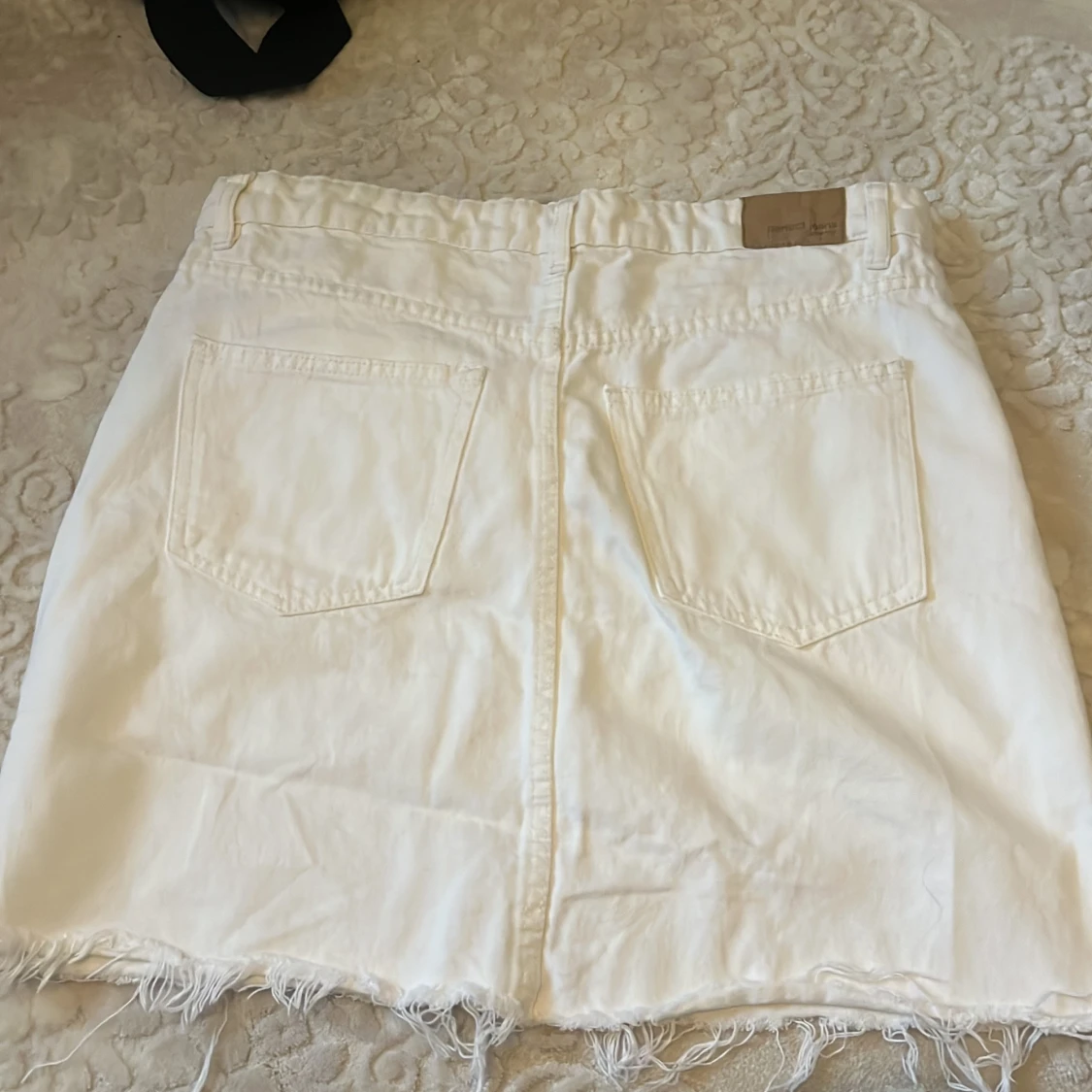 Vit jeanskjol från gina tricot - 3