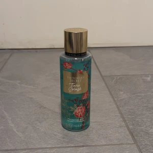 Victoria's Secret Tiare Splash mist - Mer än halva kvar 