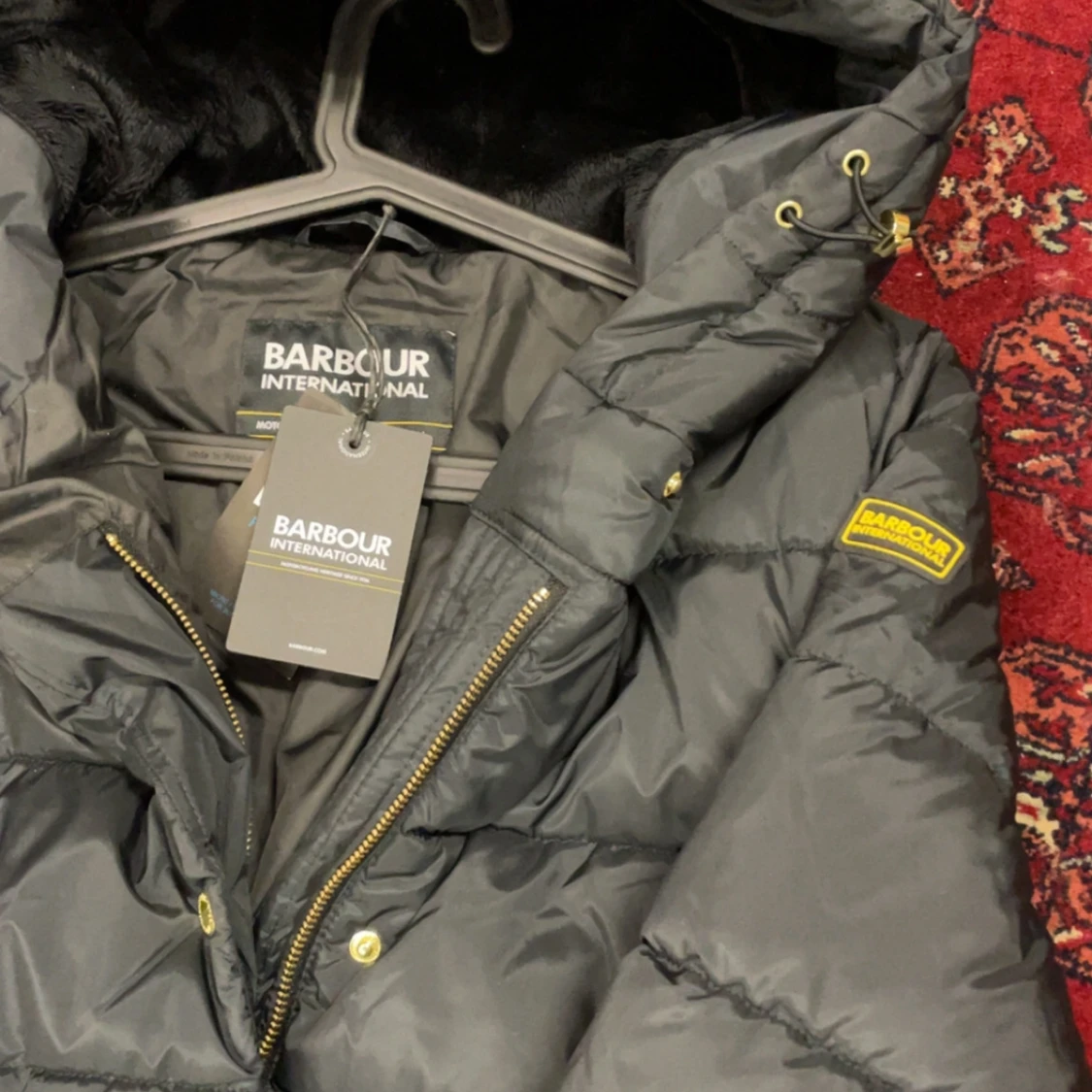 Svart lång pufferjacka från Barbour - 1