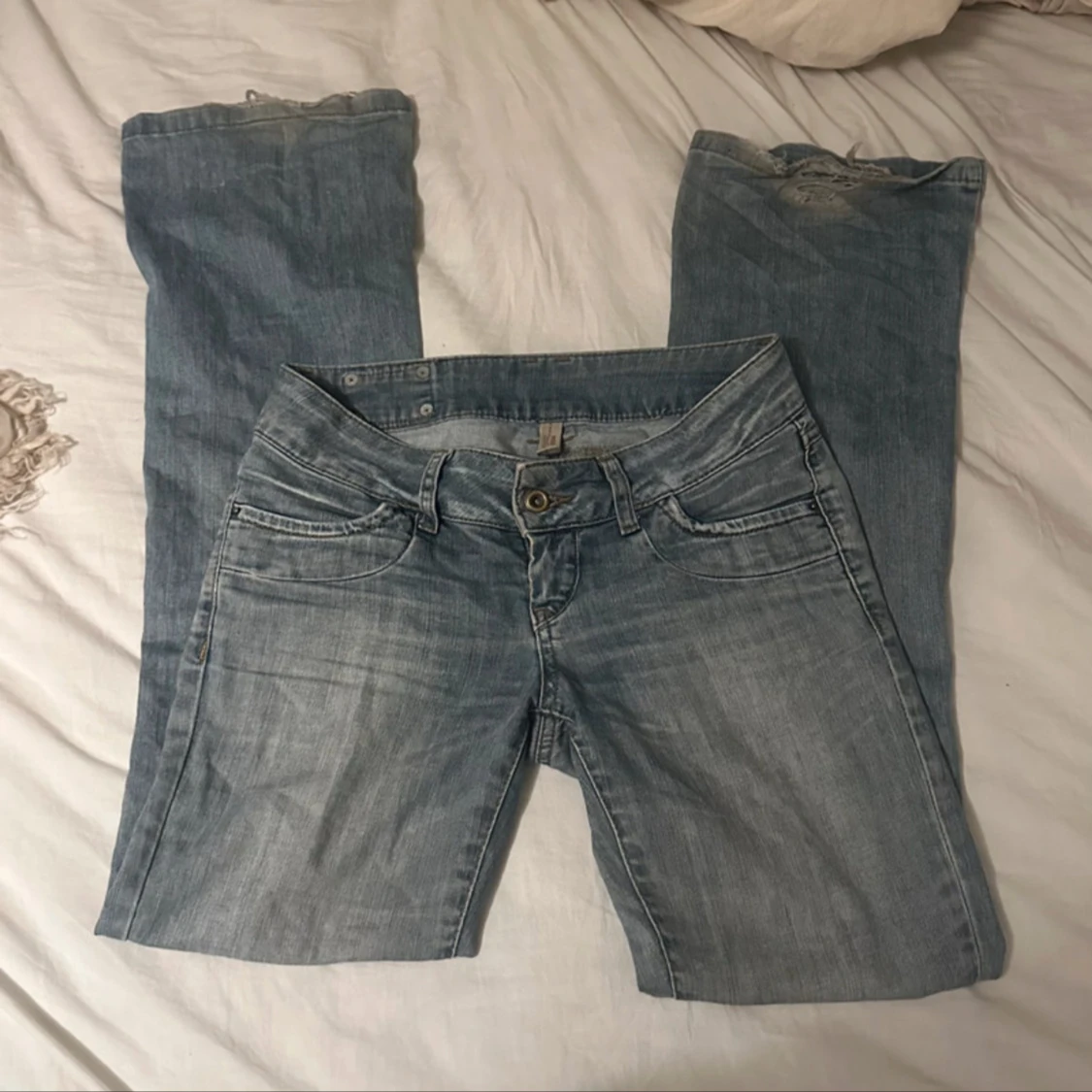 Lågmidjade bootcut jeans - 2