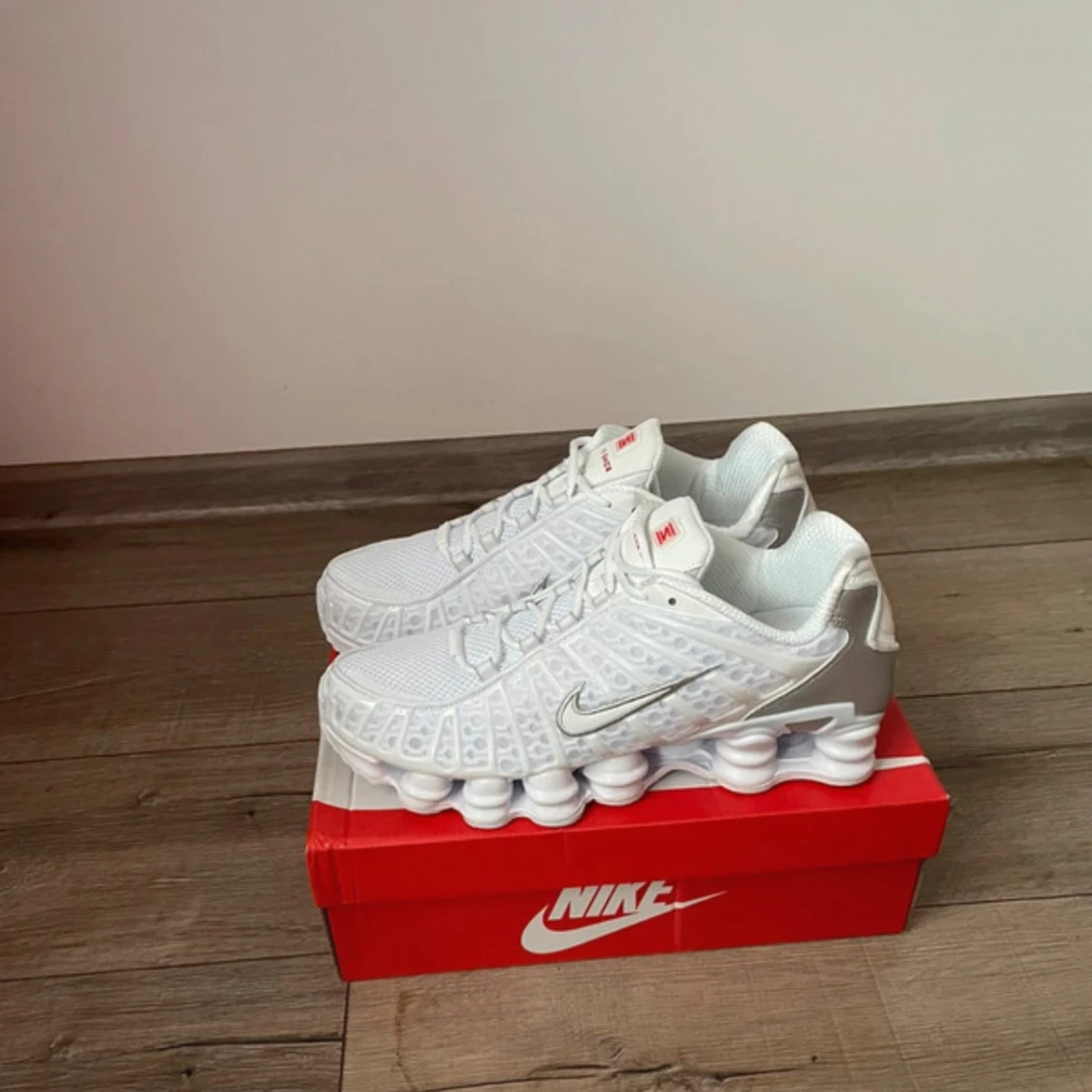 Nike Shox TL vita sneakers